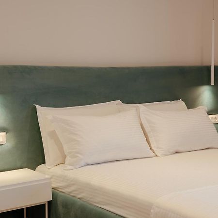 Artis Blue Relax Hotel Himare Bagian luar foto