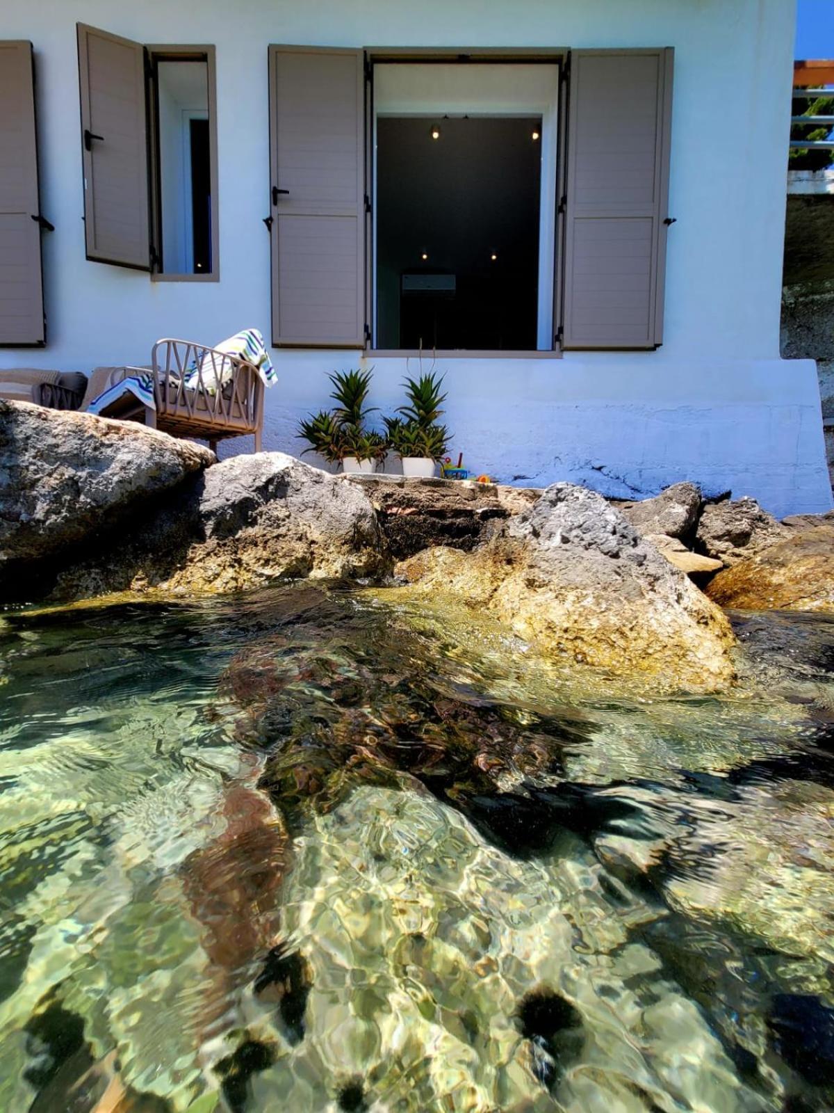 Artis Blue Relax Hotel Himare Bagian luar foto